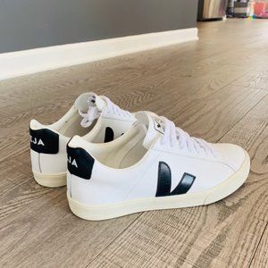 Veja  Esplar Sneaker